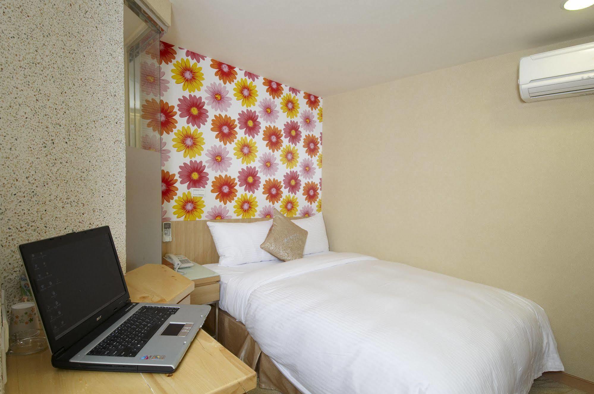 Hotel Color Banciao Εξωτερικό φωτογραφία